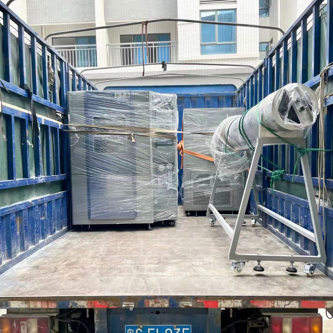 IP56淋雨試驗(yàn)箱，氙燈箱和臭氧箱送貨廣